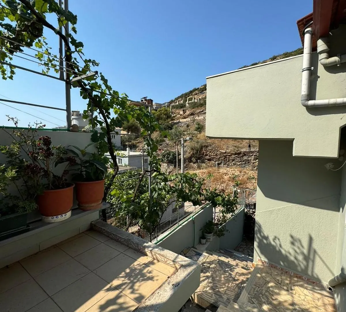 Miri Apartments Sarande