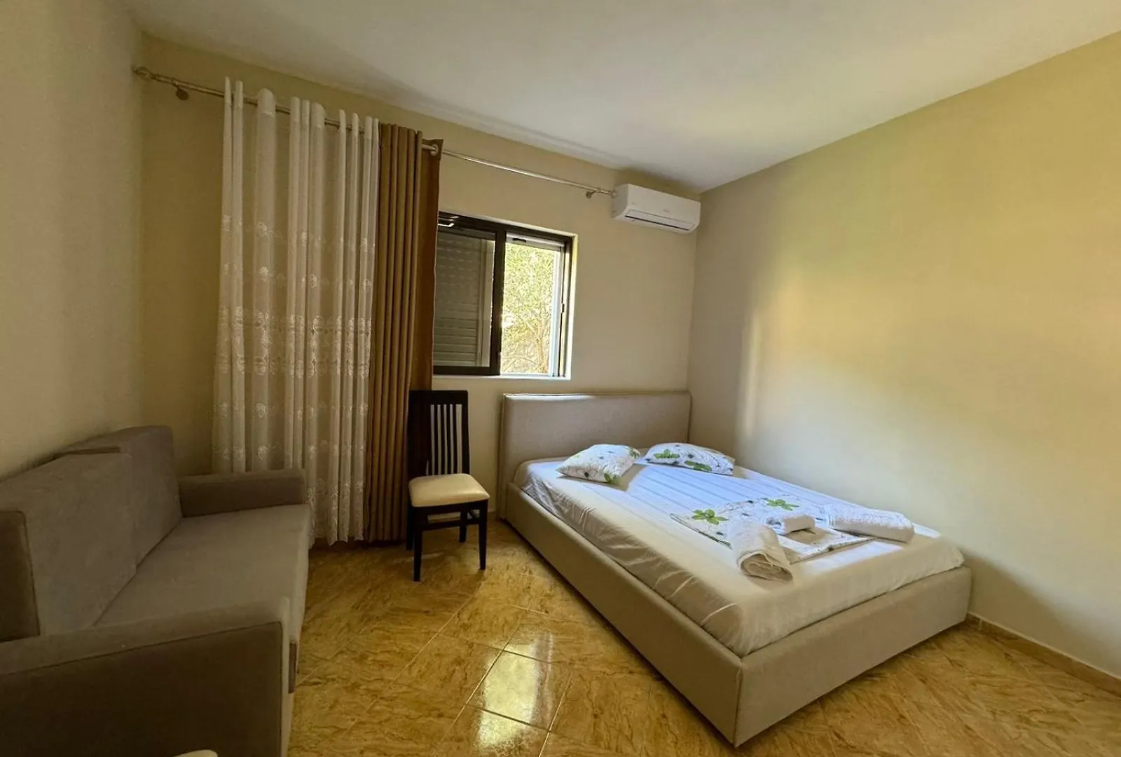 Miri Apartments Sarande