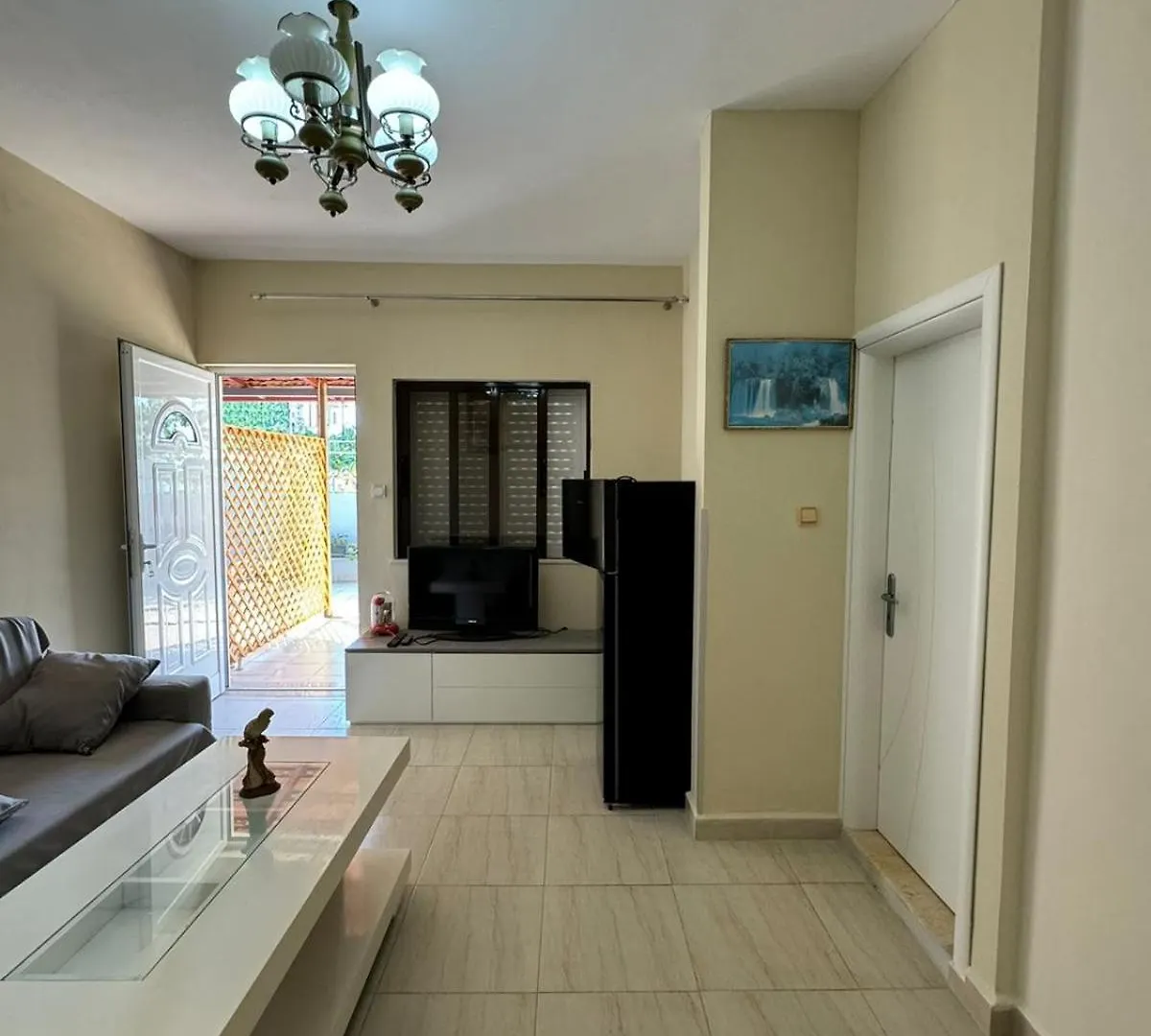 Miri Apartments Sarande
