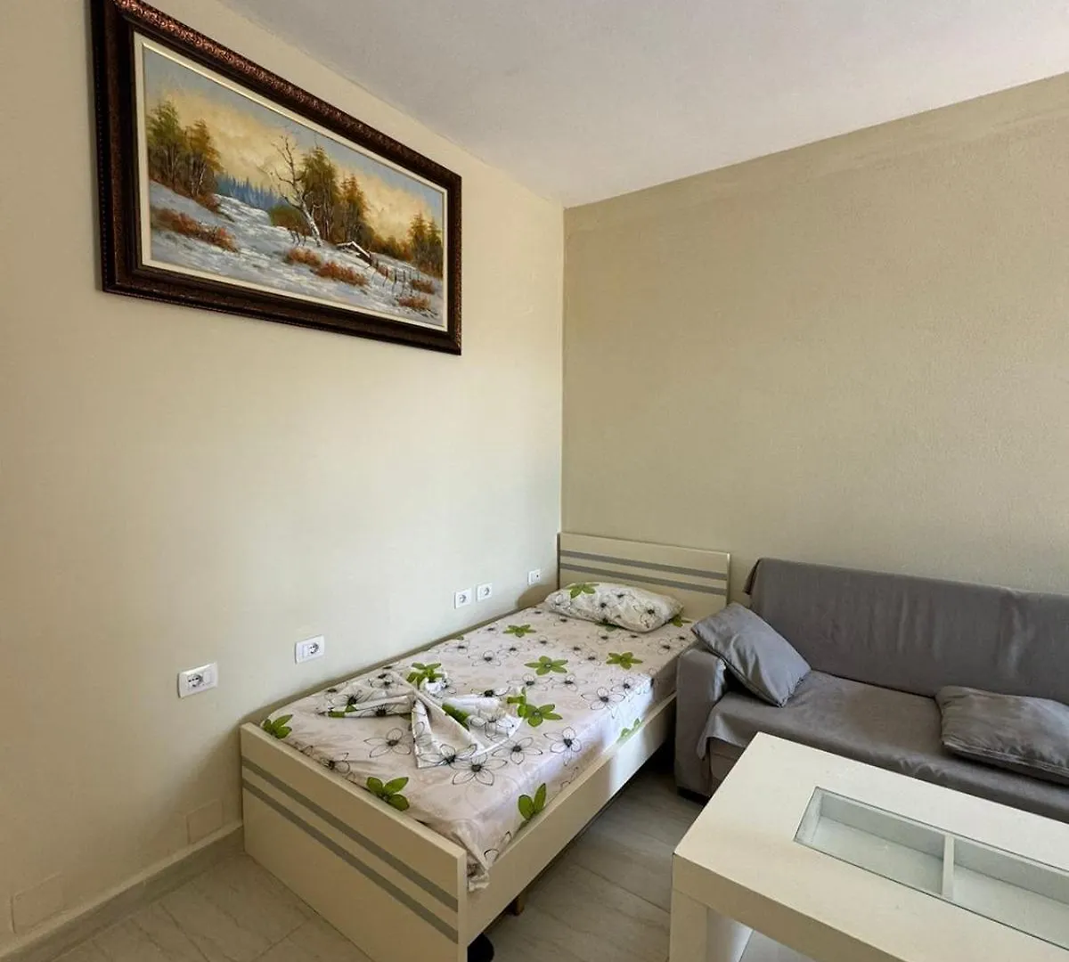 Miri Apartments Sarande